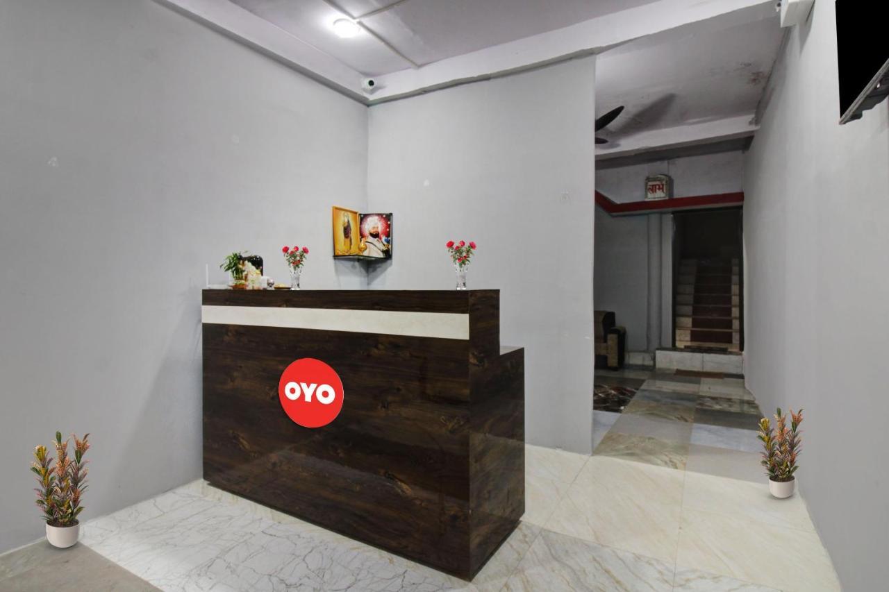 Super Hotel O Mr Нагпур Екстериор снимка